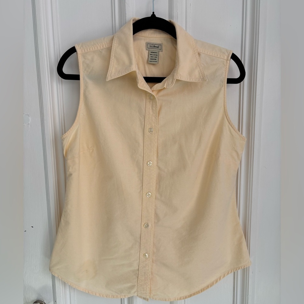 LL Bean Cream Sleeveless Buttoned Top M
